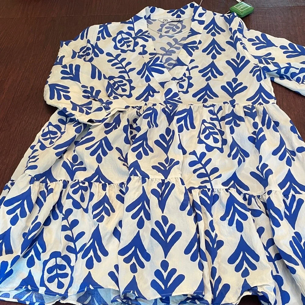 Zara Blue and White Patterned dress - Picture 4 of 8